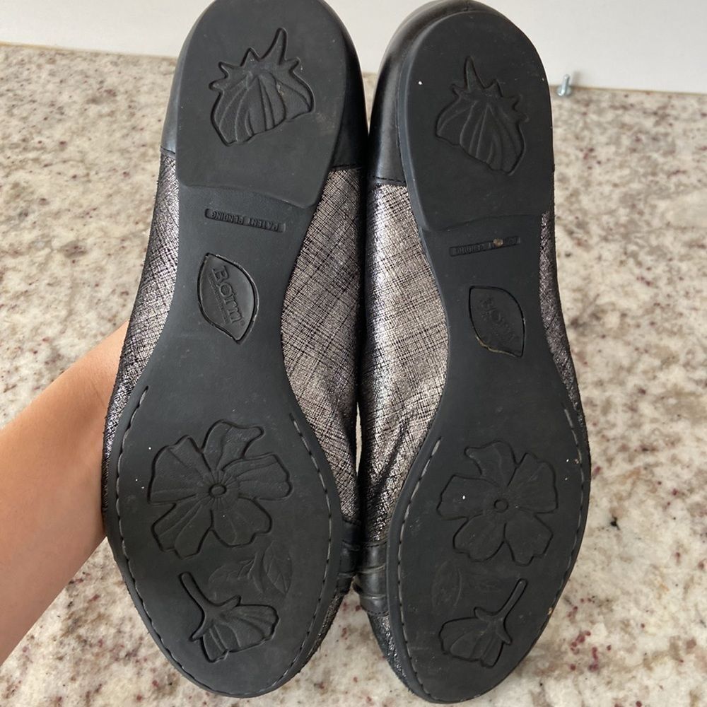 NWT Born Black/Silver Metallic Ballet Flats Shoes Size 9W - Picture 6 of 8